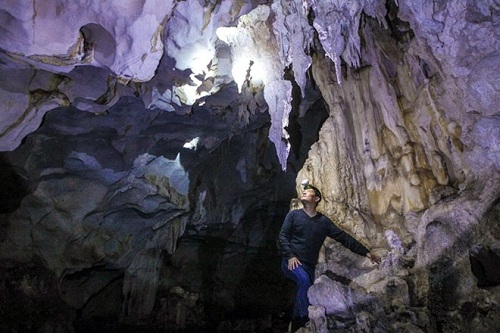 Les stalagmites et stalatictes 