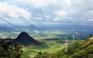 Vue sur la vallée depuis le col de Thung Khe