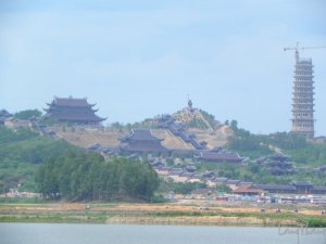 le panorama des pagodes de Bai Dinh